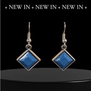 Elegant Blue and Gold Square Earrings